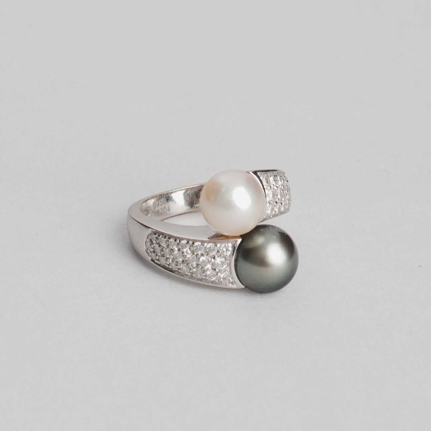 Bague toi et moi diamants anais perle de tahiti et perle de culture  BOUCHERON gris