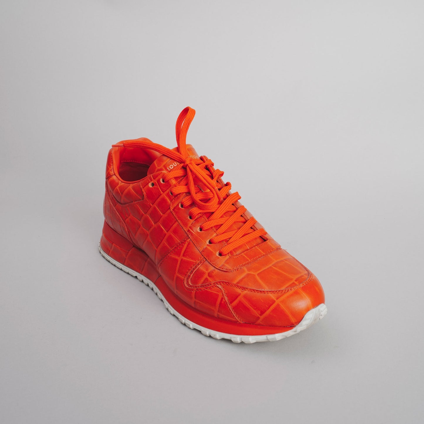 Baskets façon croco LOUIS VUITTON 40 rouge