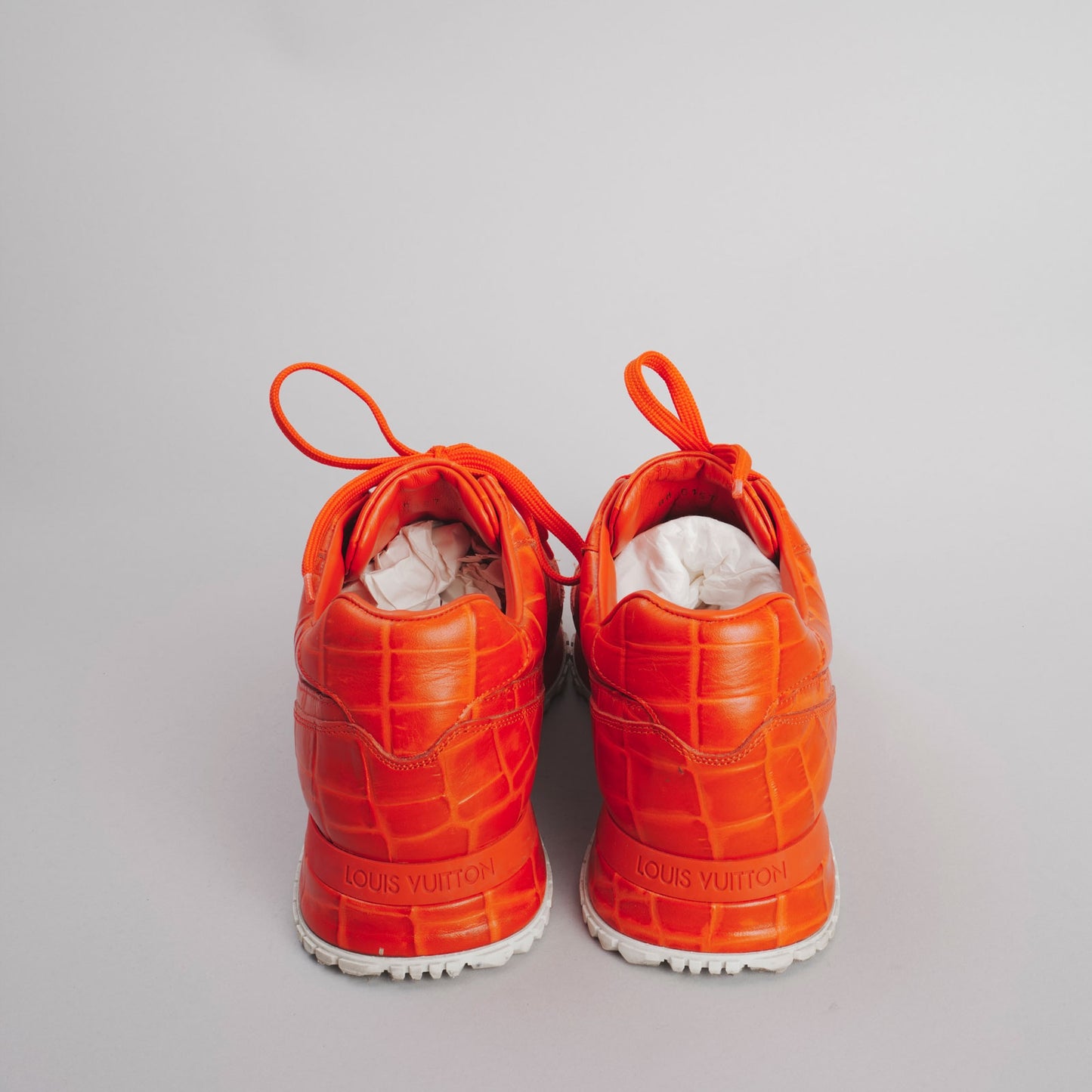 Baskets façon croco LOUIS VUITTON 40 rouge