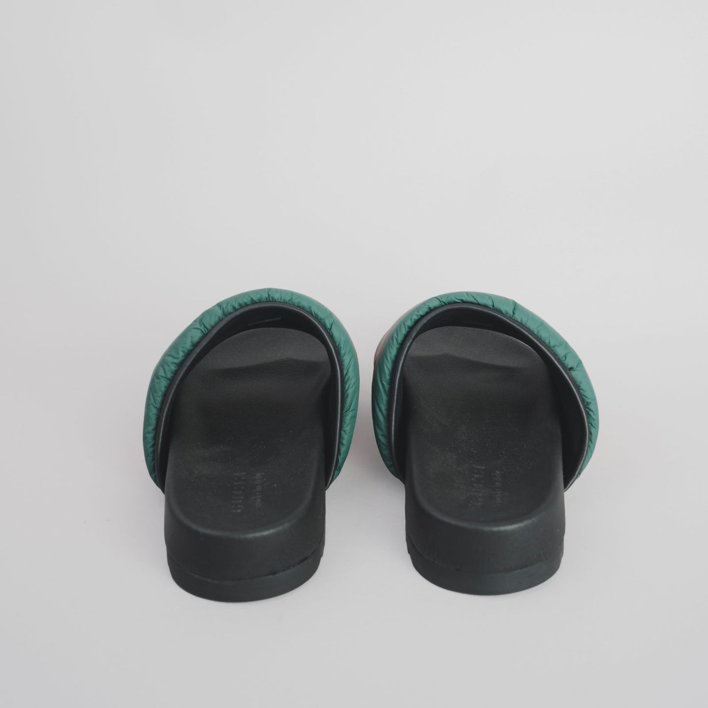 Sandales GUCCI 42 rouge / vert