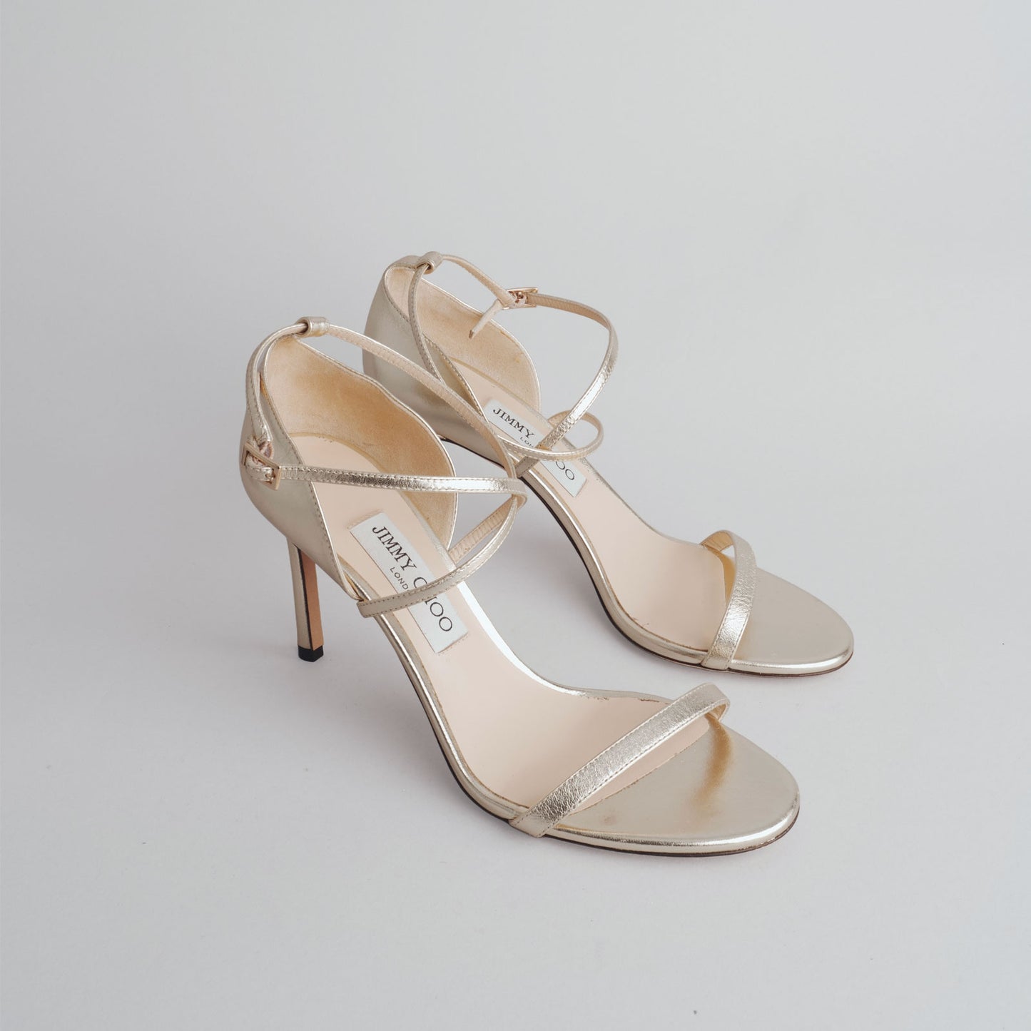 Sandales jamais porté  JIMMY CHOO 38 doré