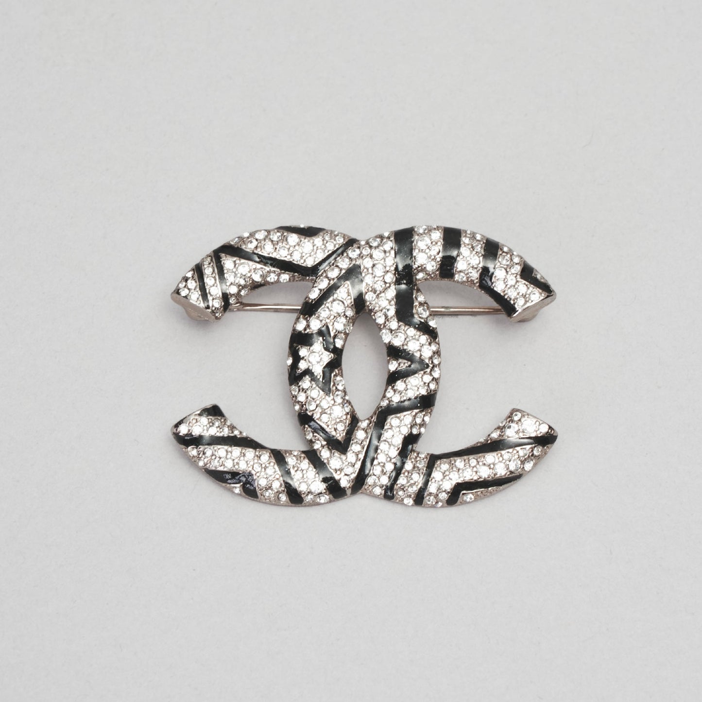 Broche étoile strass CHANEL argenté