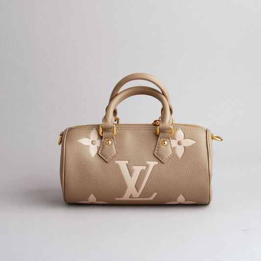 LOUIS VUITTON — Nano Speedy en cuir beige