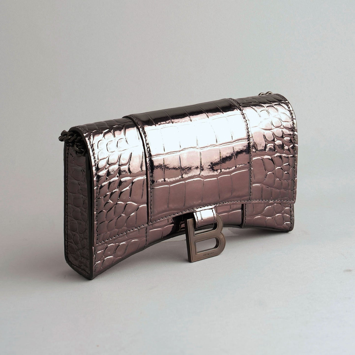 BALENCIAGA — Sac épaule en cuir embossée crocodile gris