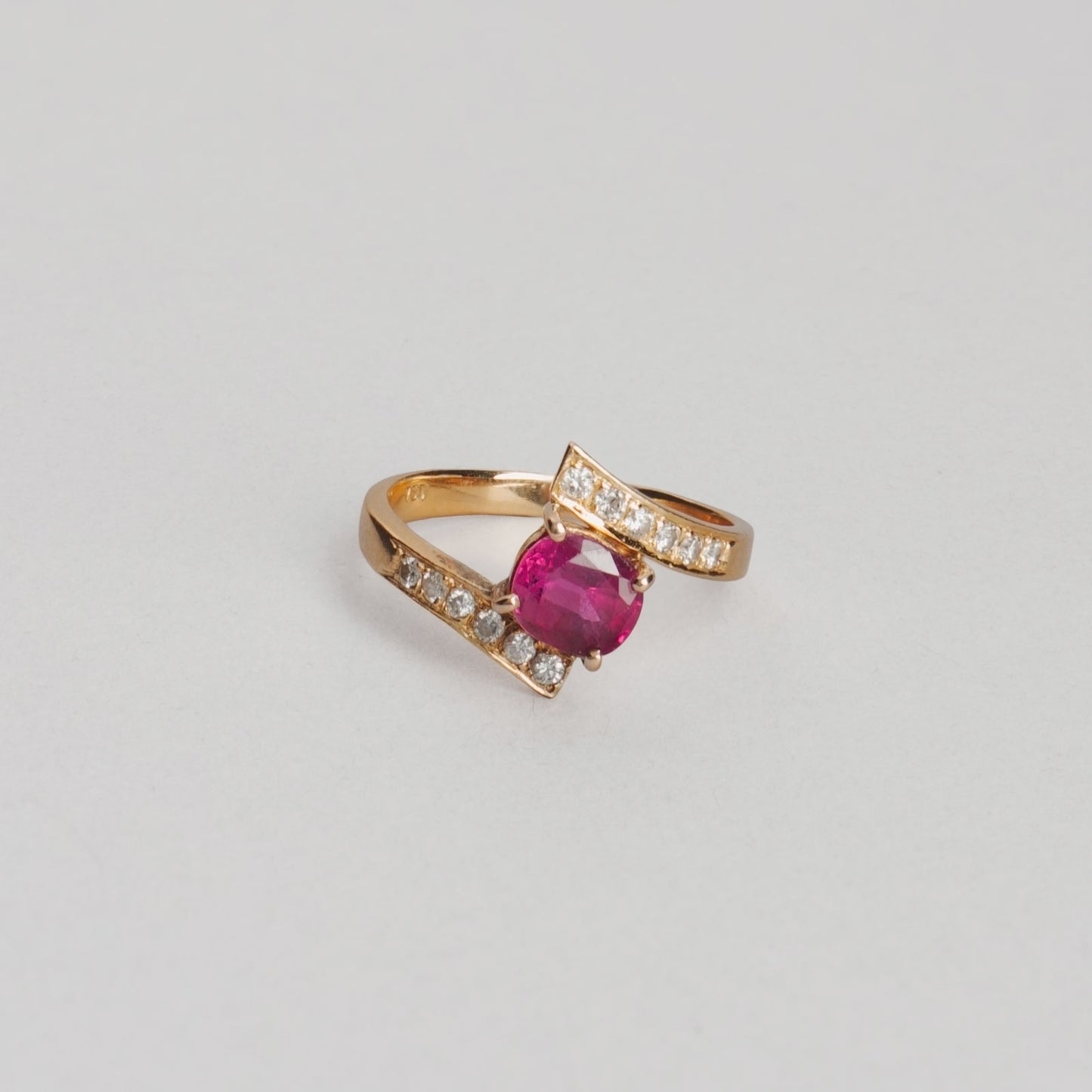 Bague rubis et diamant 750/1000 18k