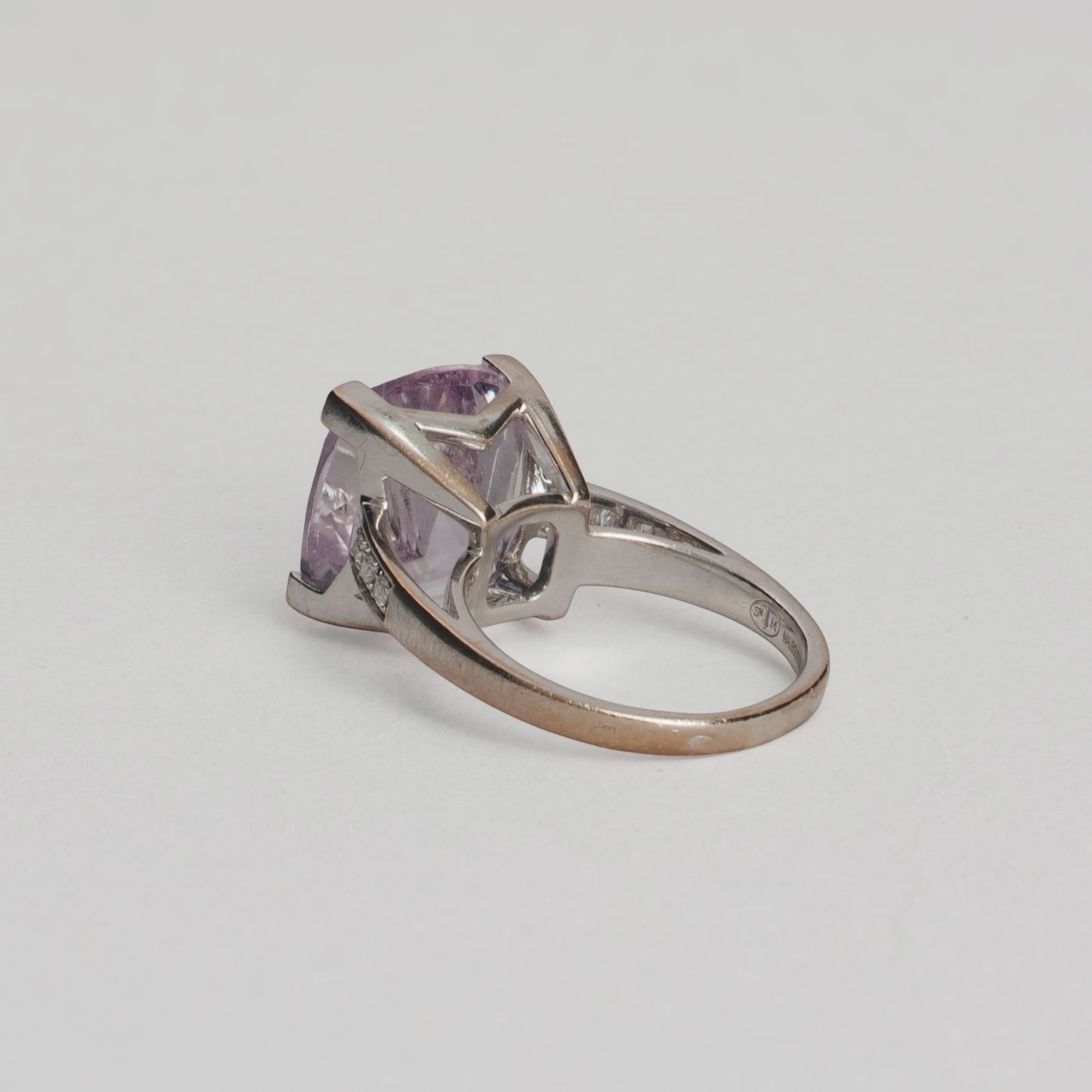 Bague  gueule d'amour rose des vents or 750/1000  MAUBOUSSIN doré