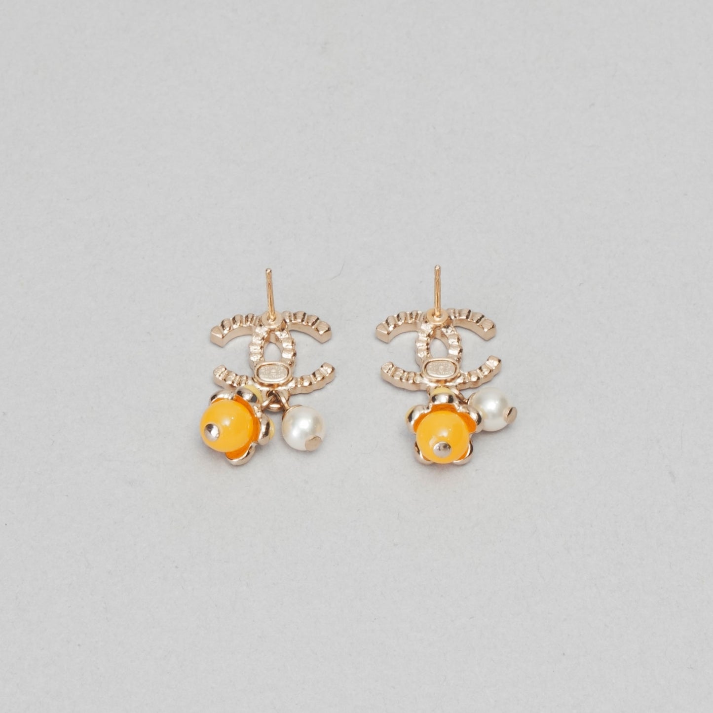 BO raisin jaune CHANEL doré