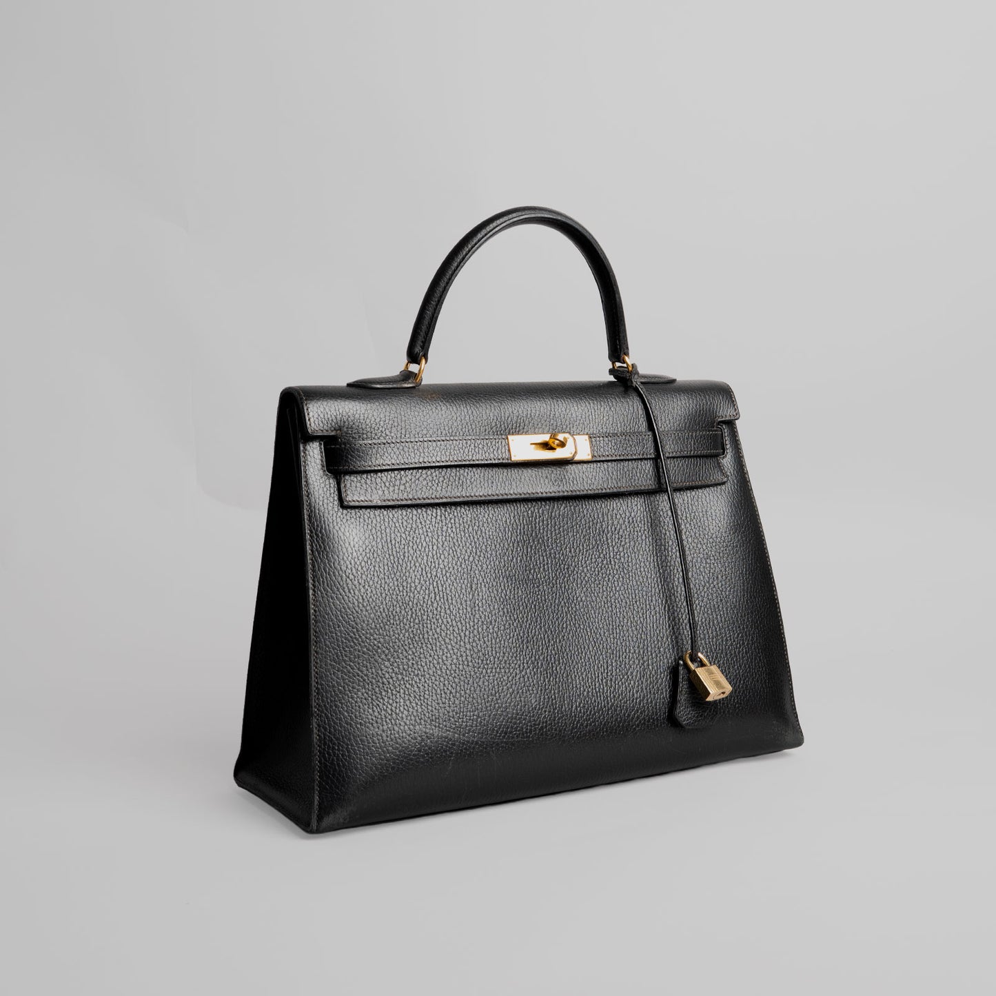 Sac à main HERMÈS noir Kelly 35