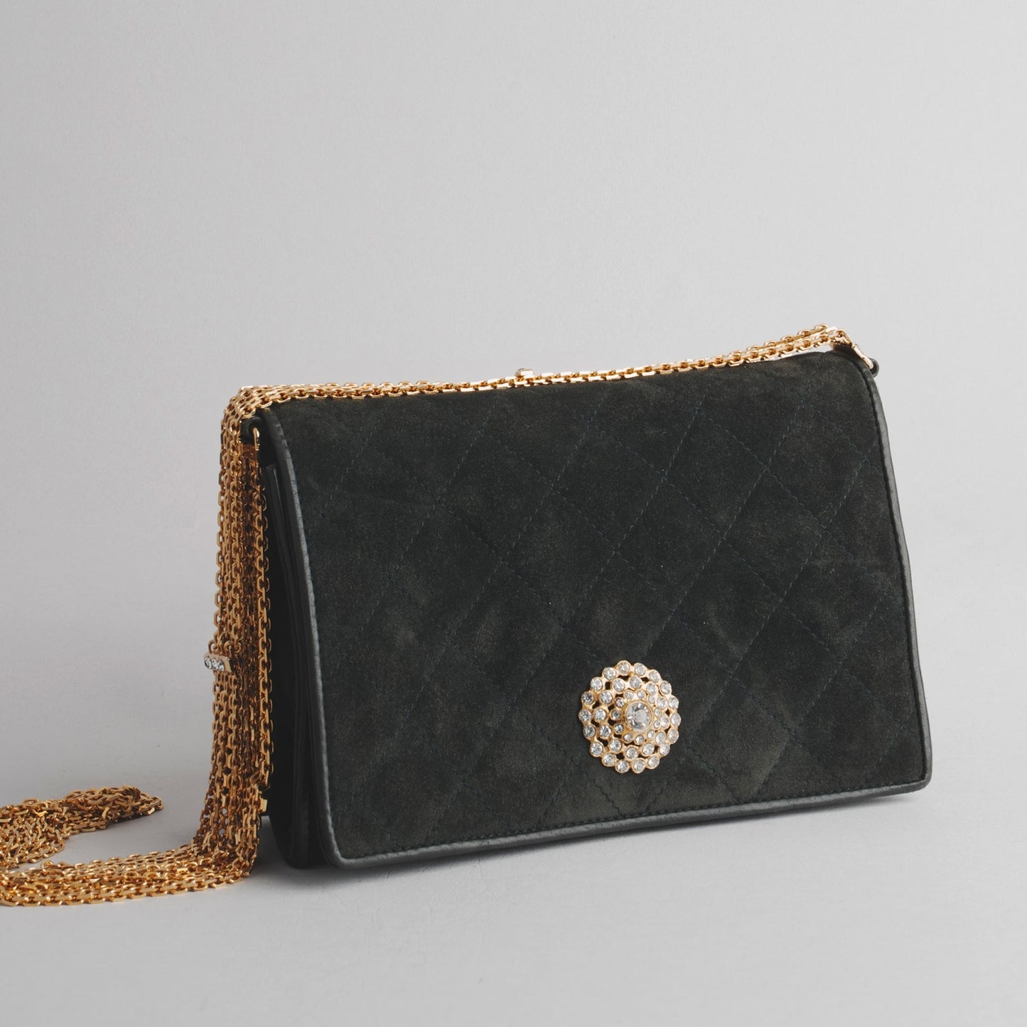 Sac à main en cuir vintage année 90  CHANEL noir