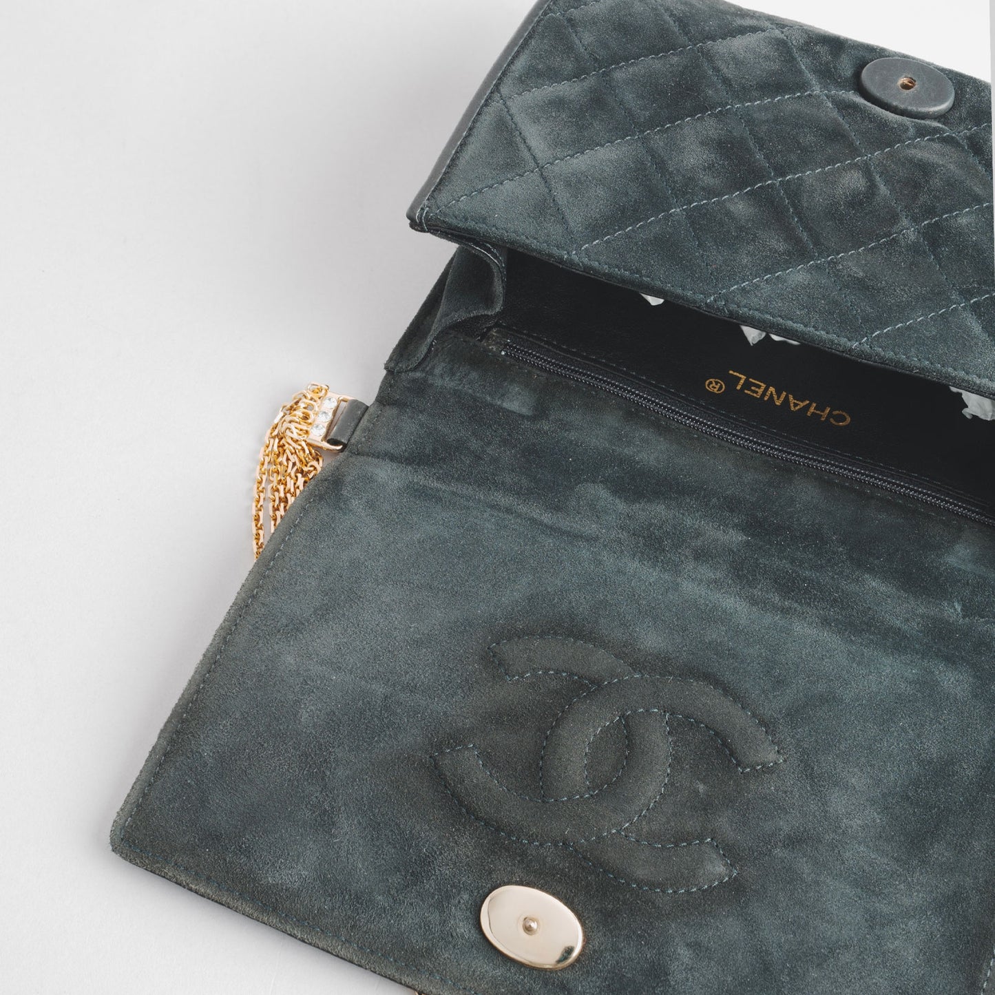 Sac à main en cuir vintage année 90  CHANEL noir