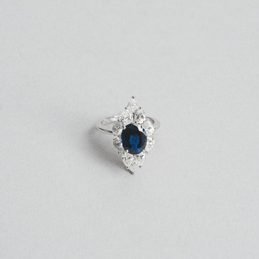 Bague saphir 20ct et 10x0,30ct diamant amandes 7,78gr 18cts 750/1000 blanc