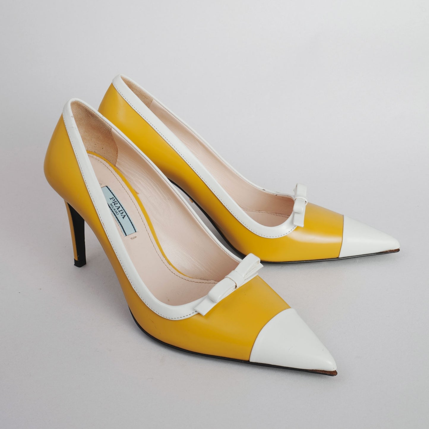 Sandales PRADA 37 jaune / blanc