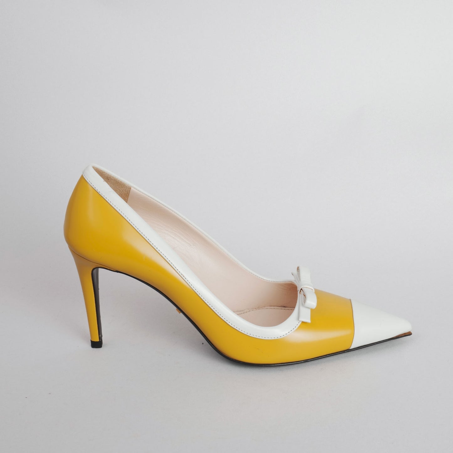 Sandales PRADA 37 jaune / blanc