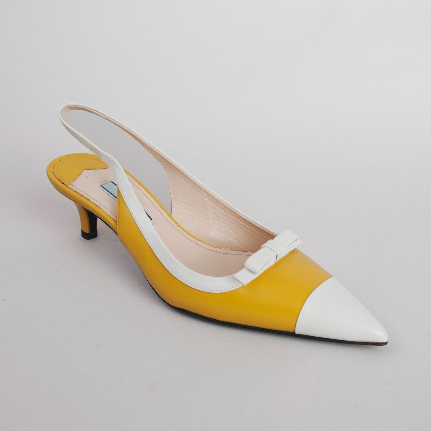 Sandales PRADA 37 jaune / blanc