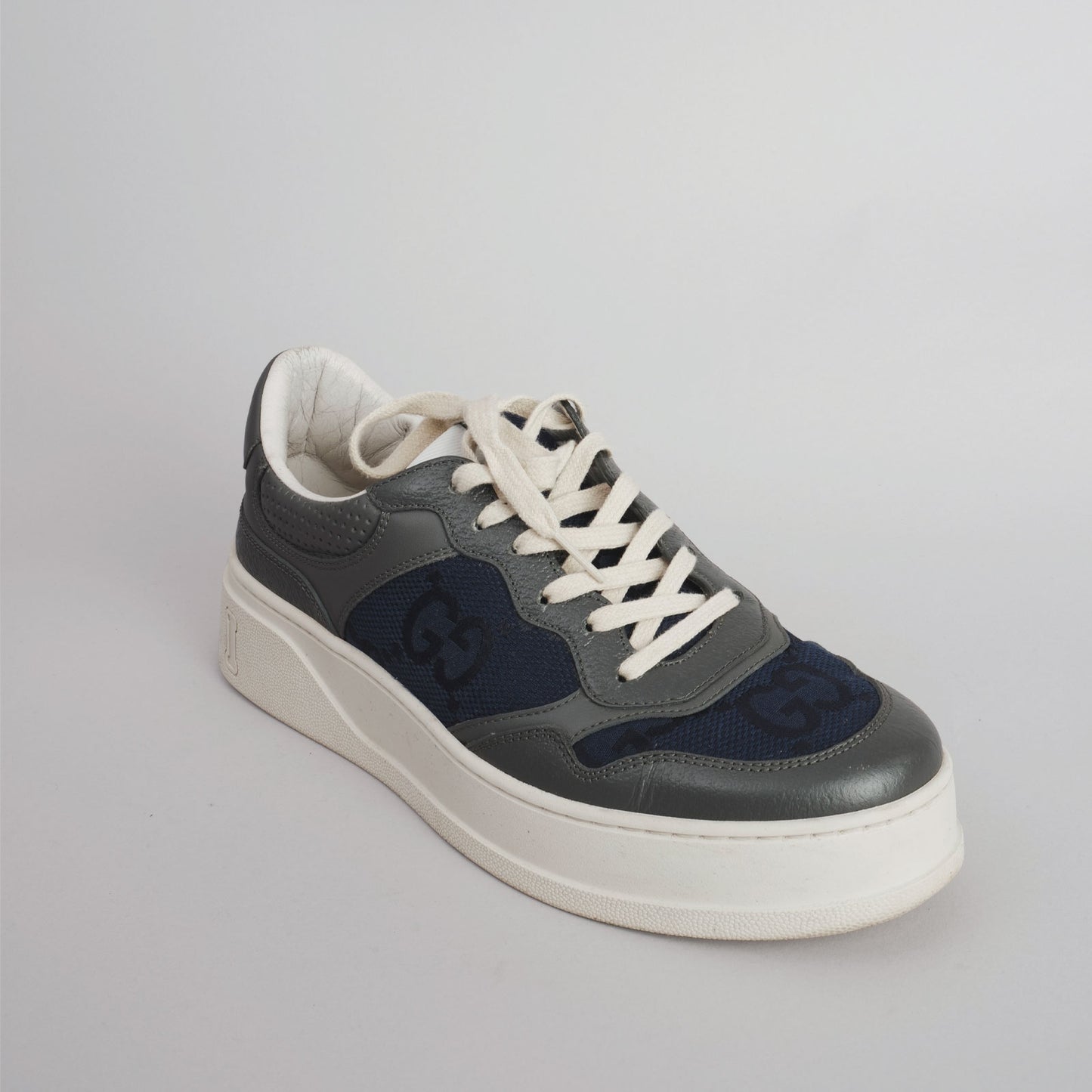 Baskets avec boite GUCCI 42 gris / marine