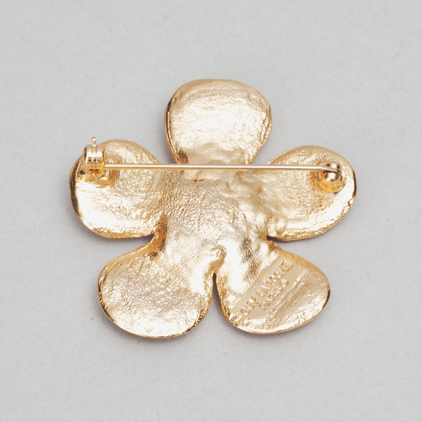 Broche fleur GUY LAROCHE doré