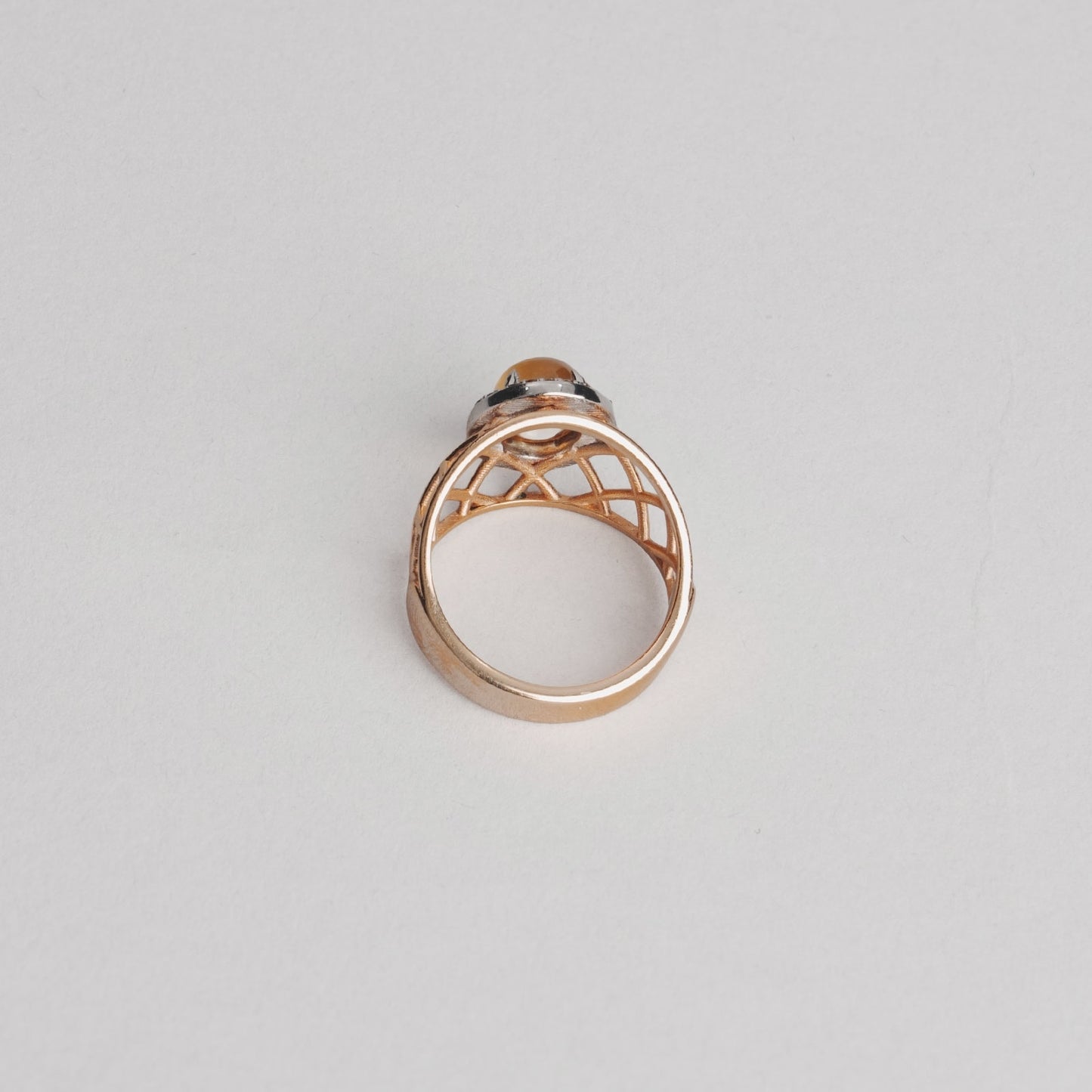 Bague citrine en forme de cabochon et pavé de diamant 6gr or 18ct 750/1000 jaune / blanc