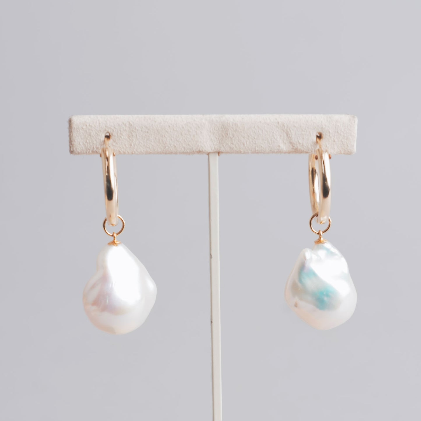 BO perles d’eau douce 10,46gr or 14ct 525/1000  jaune