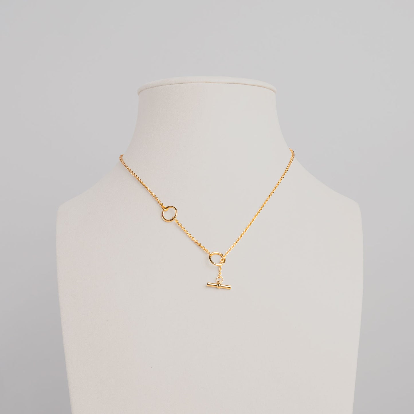 Collier en acier HERMÈS jaune laiton plaque