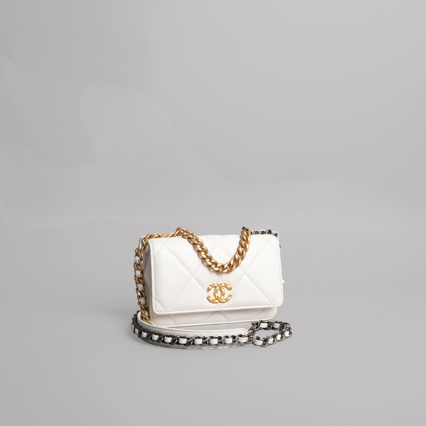 Sac à main en cuir CHANEL blanc