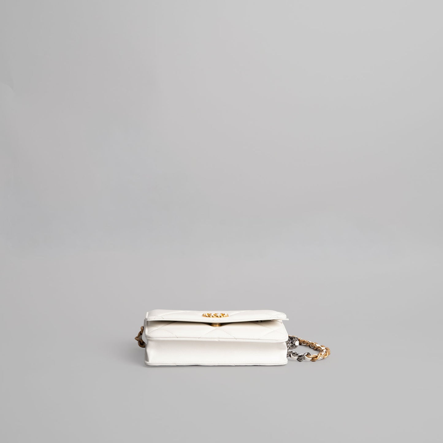 Sac à main en cuir CHANEL blanc