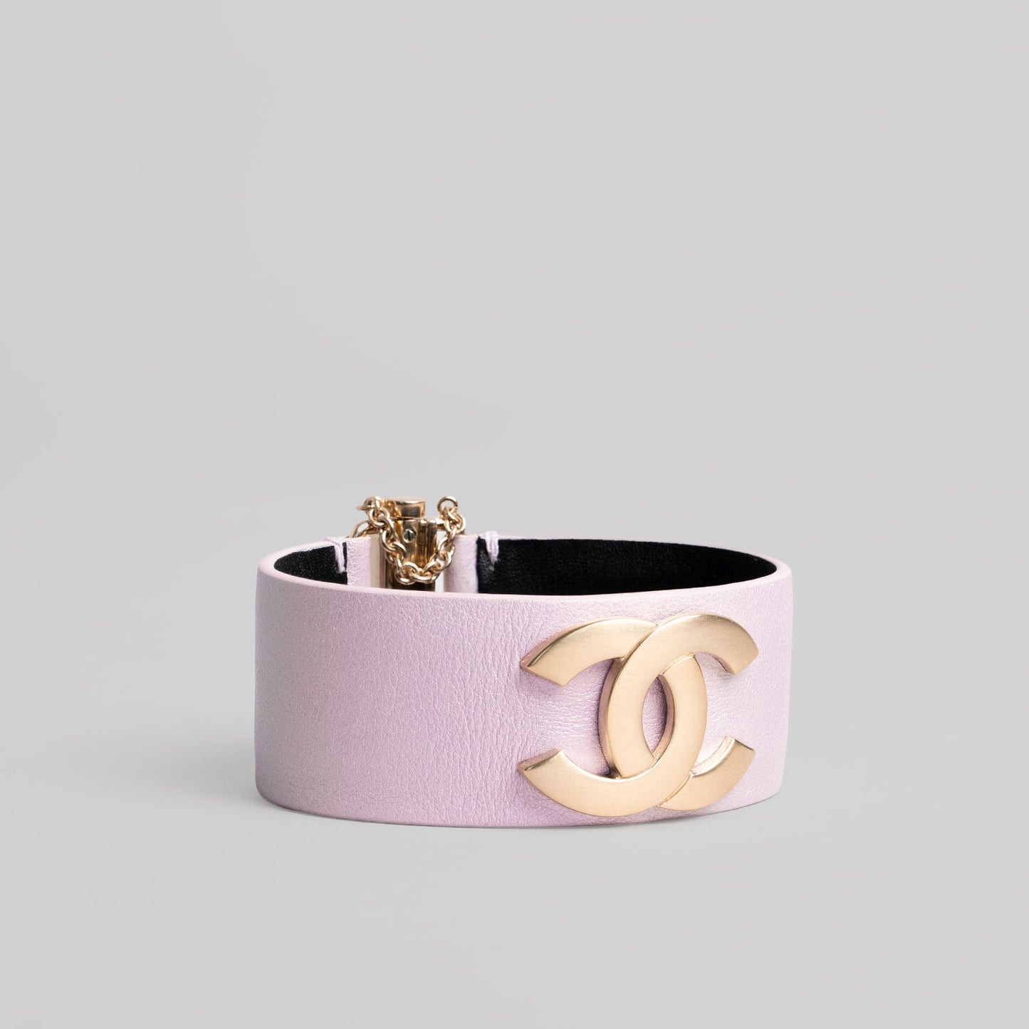 Bracelet CHANEL L lila en cuir