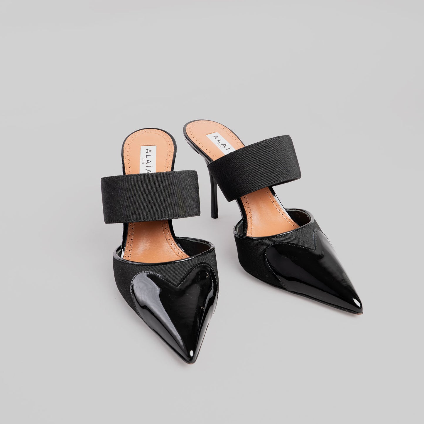 Mules ALAIA 39 noir cœur