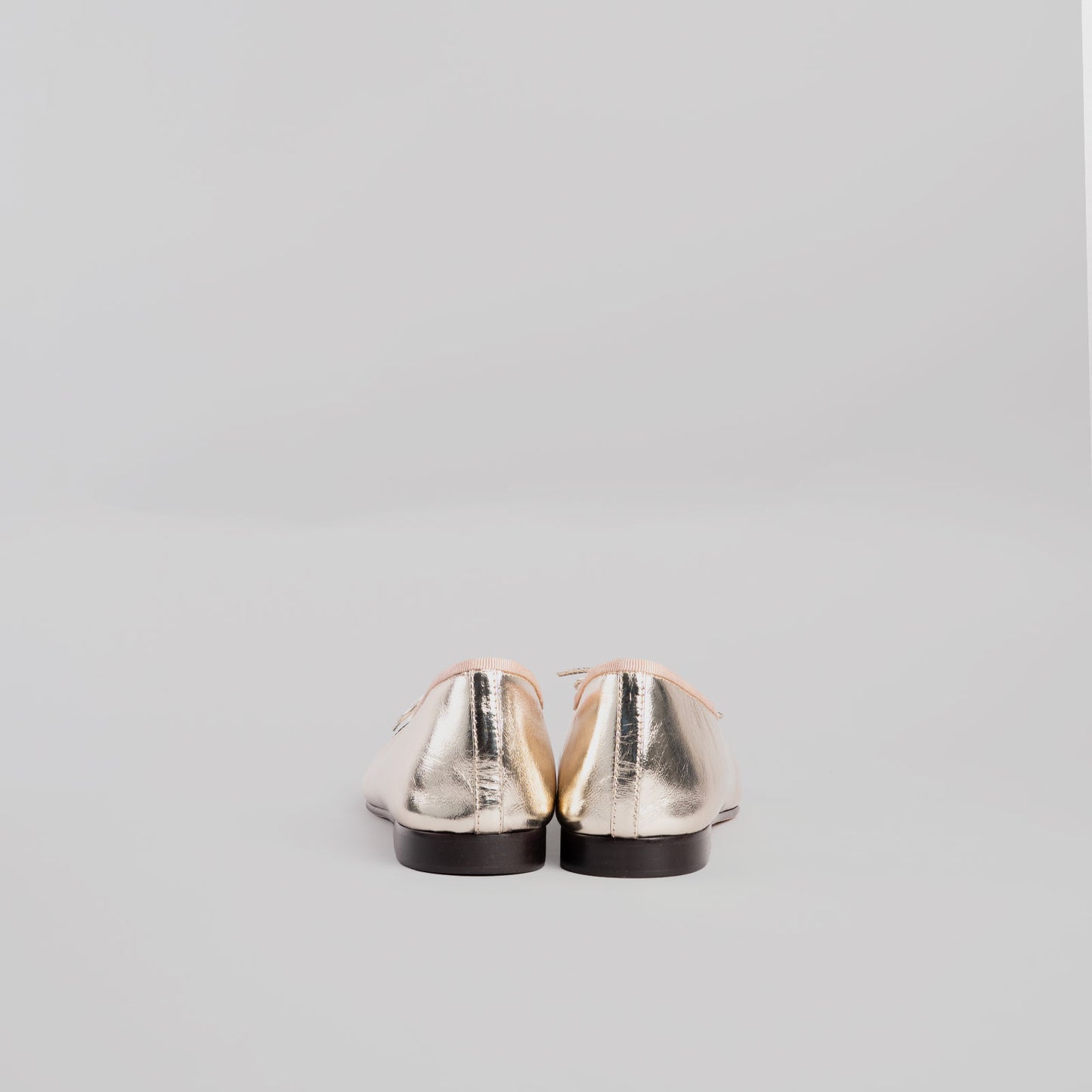 Mocassin  en or CHANEL 38 noir
