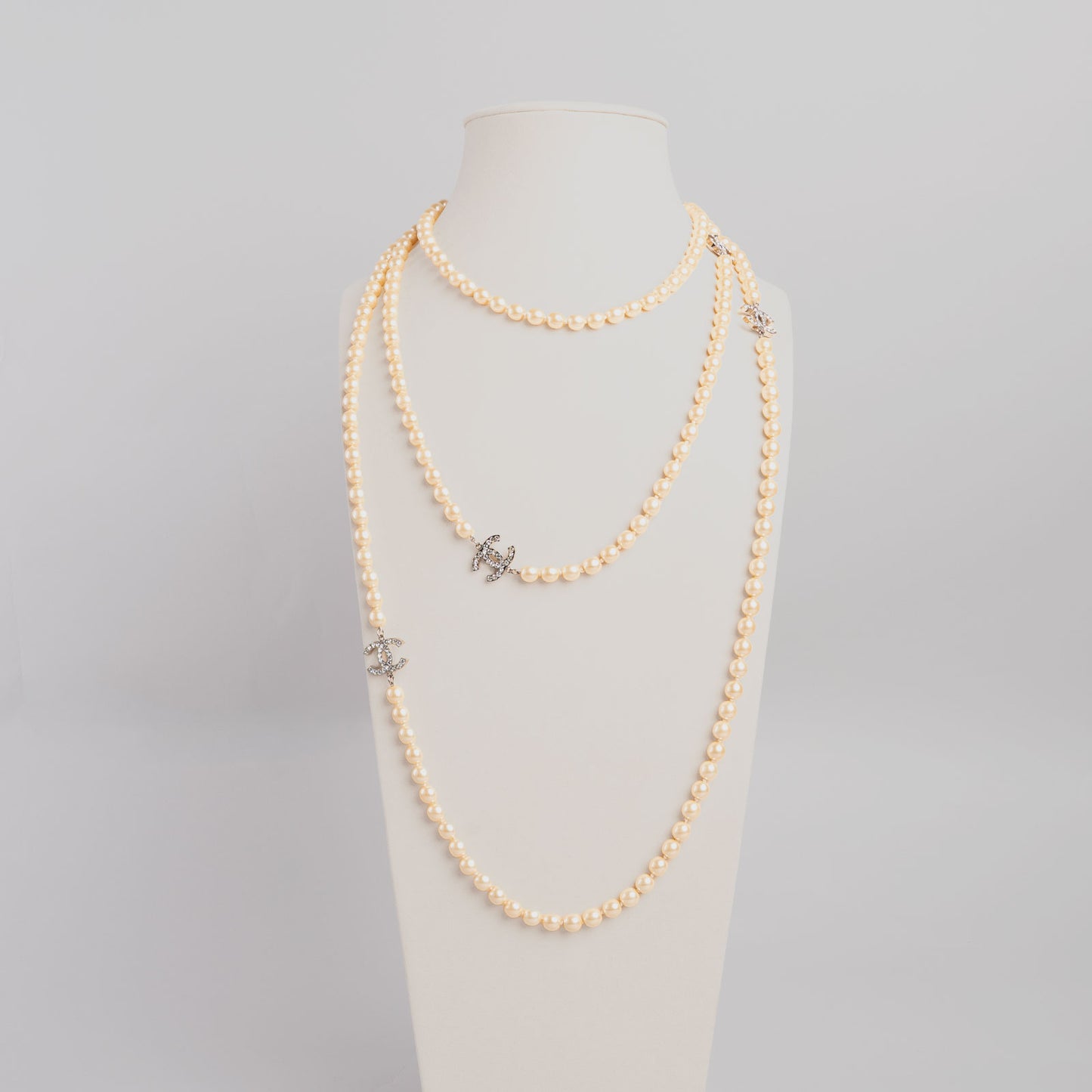 Collier CHANEL doré 08