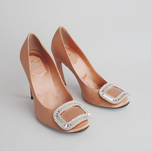 Escarpins soie et strass ROGER VIVIER 37 beige