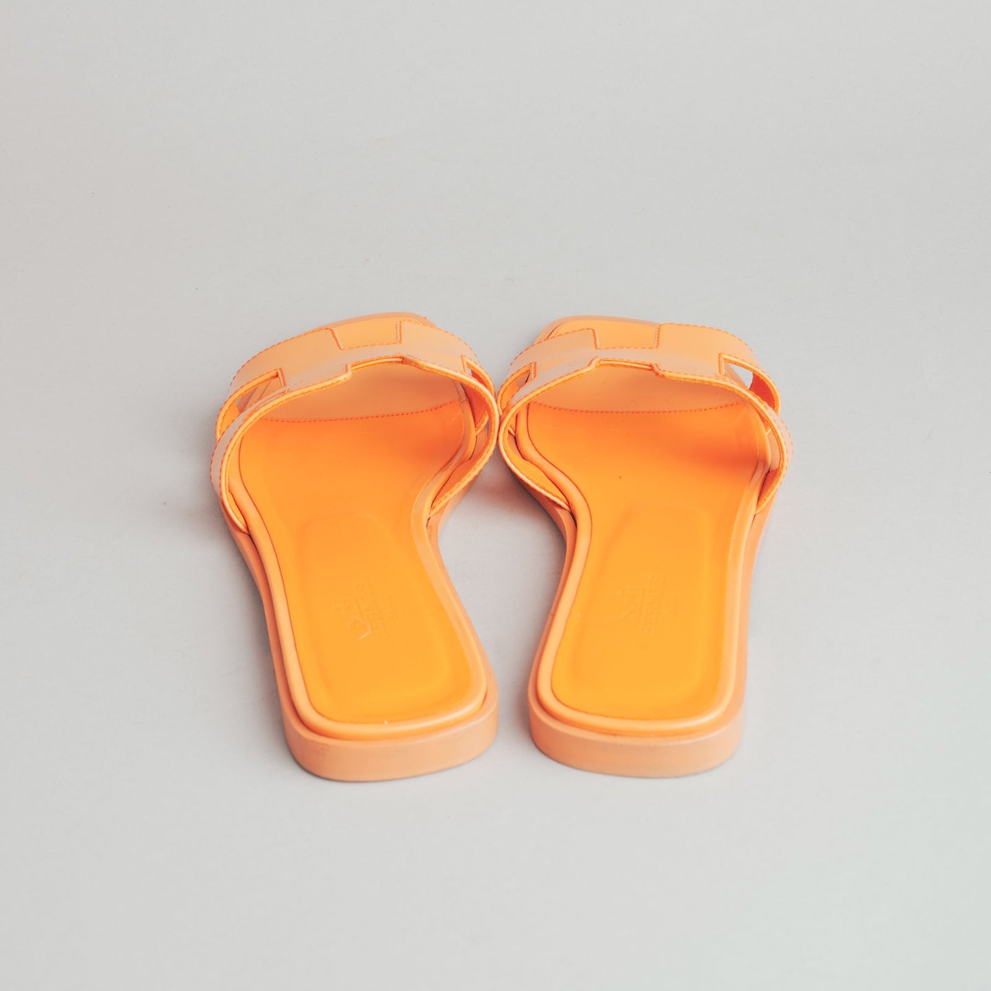 Mules oran vernis HERMÈS 36 orange