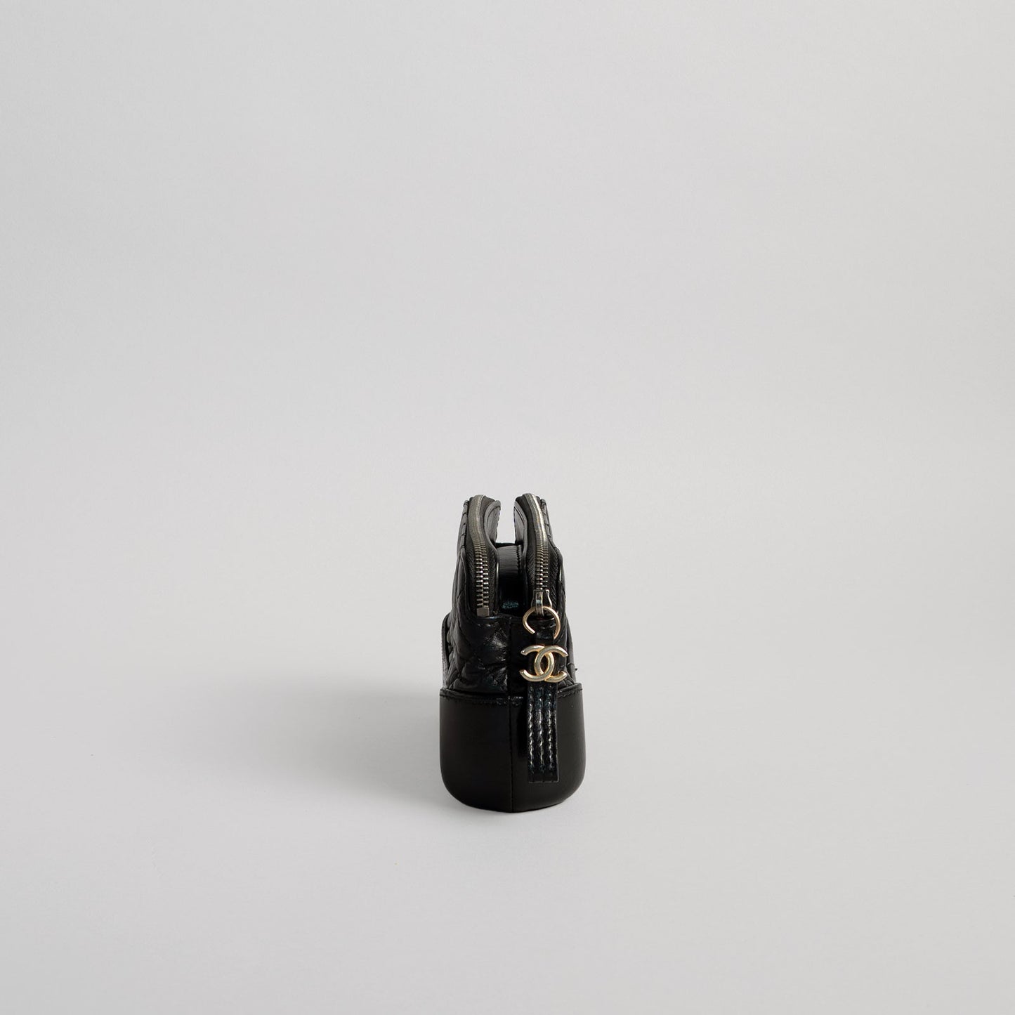 Sac à main en cuir CHANEL noir GABRIEL NANO
