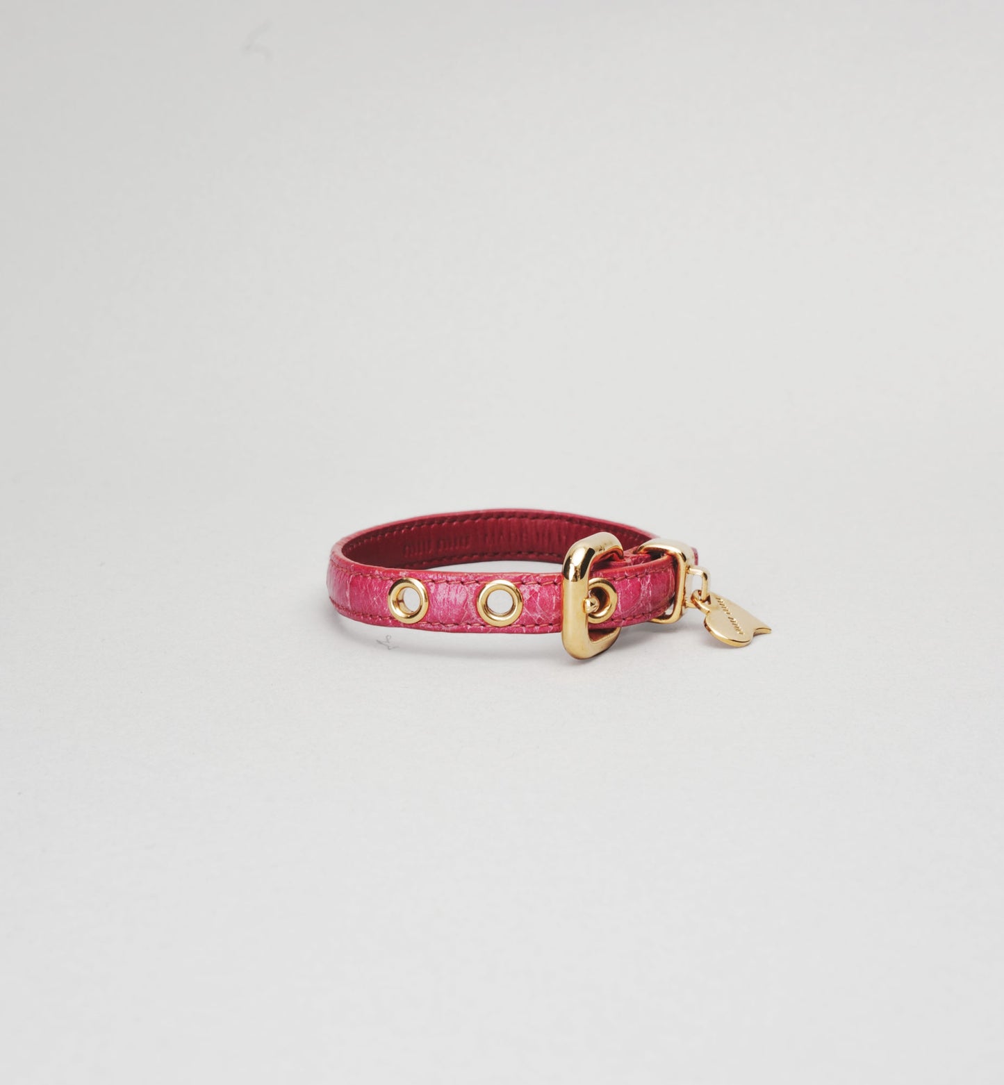 Bracelet Miu Miu en Cuir Rose & Charme Cœur Doré