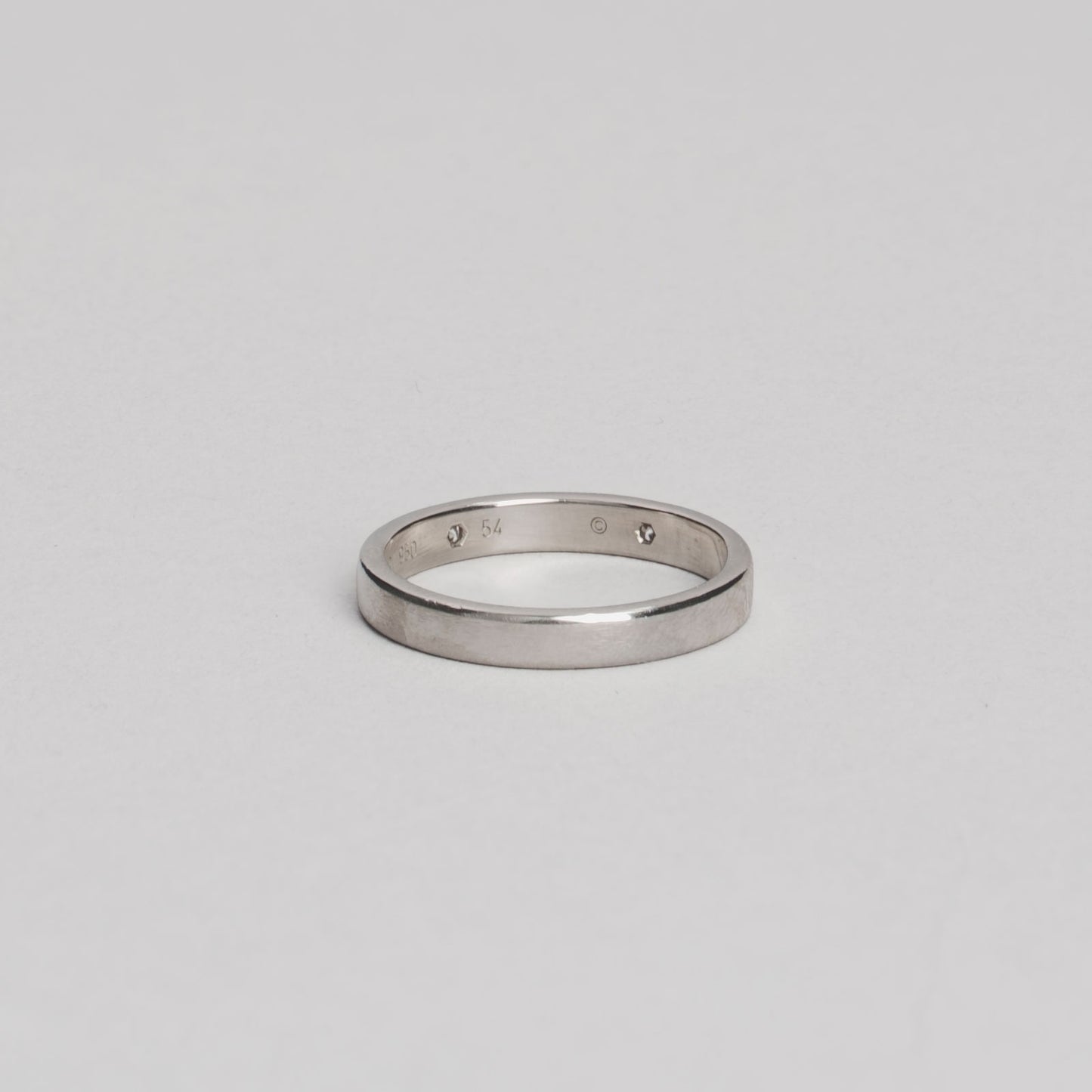 Bague platine 950/1000 avec 2 diamants 4,51gr  CARTIER gris